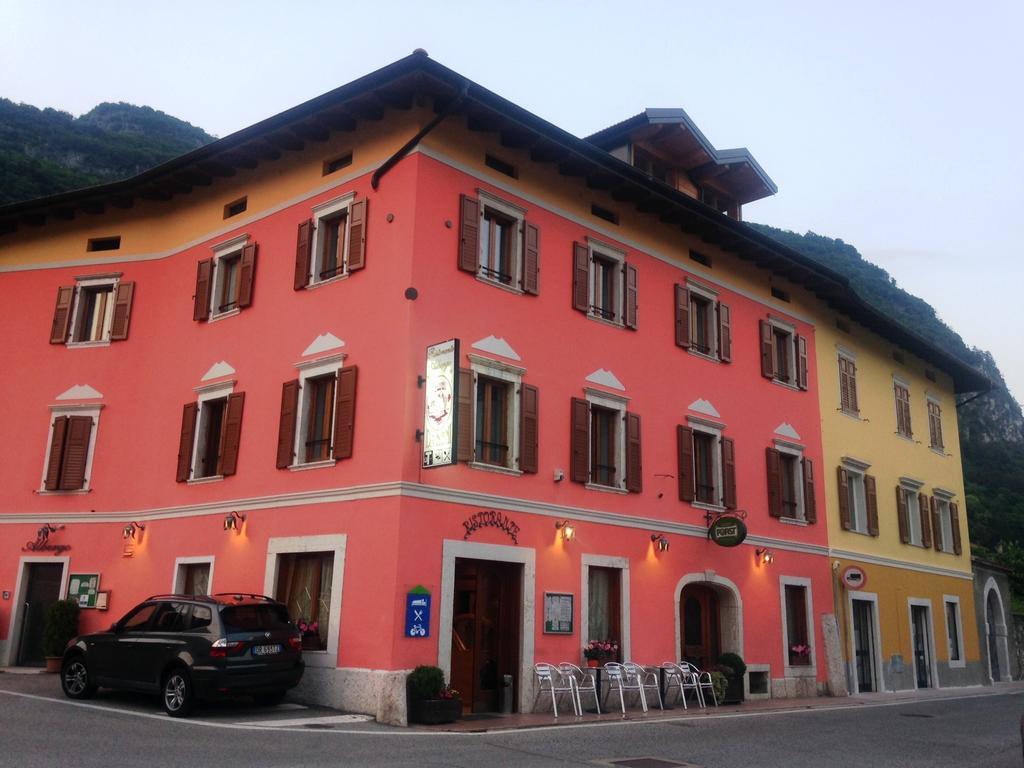 Albergo Ristorante Da Neni 모리 외부 사진