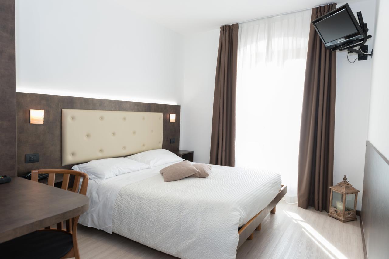 Albergo Ristorante Da Neni 모리 외부 사진